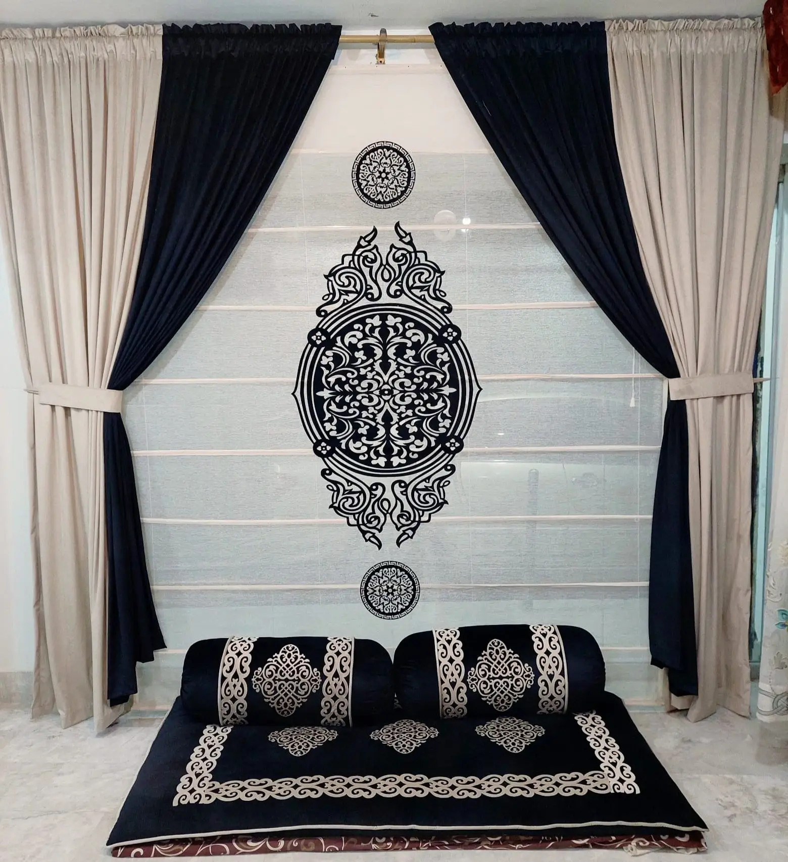 472716838_122178581780062631_1775428179181253871_n Round Pillows and Blanket Set – versace prints (Gol Takya / Gadela) – Majlis Floor Seating (Copy) - Image 1